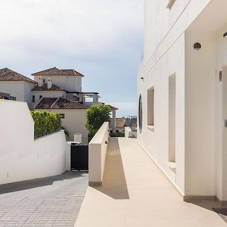 Villa In פינסטראט מראה חיצוני תמונה