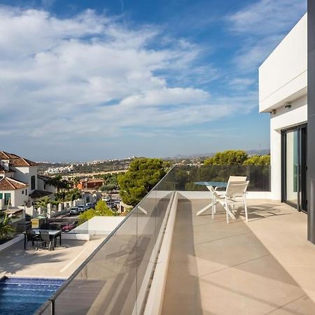 Villa In פינסטראט מראה חיצוני תמונה