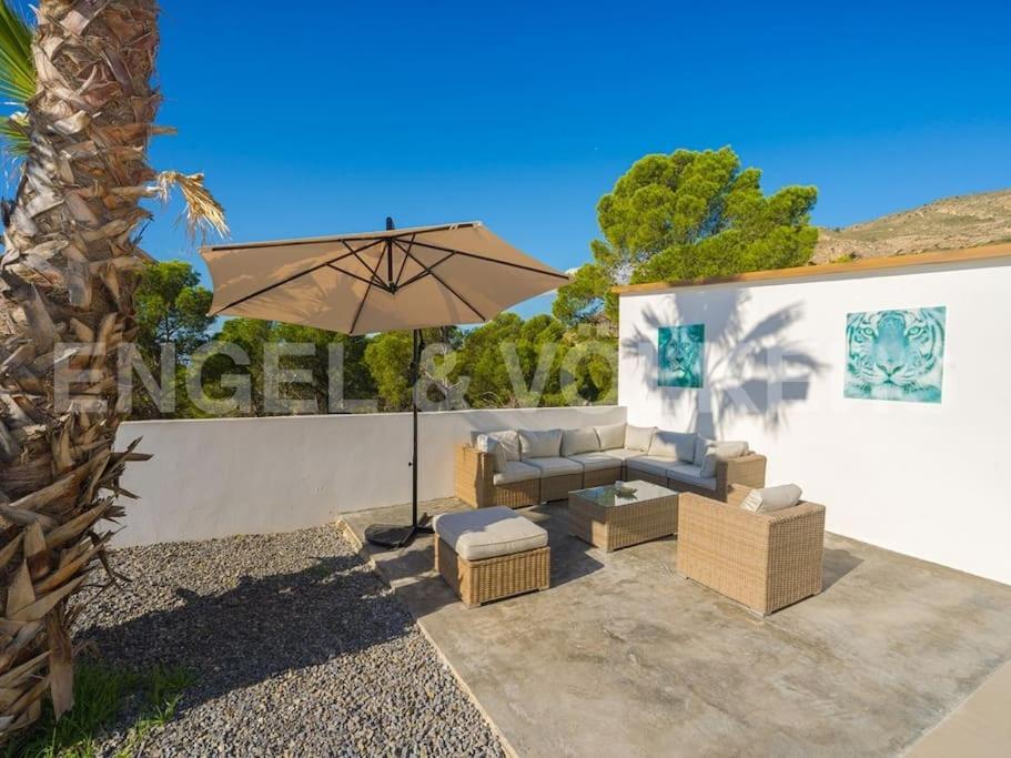 Villa In פינסטראט מראה חיצוני תמונה