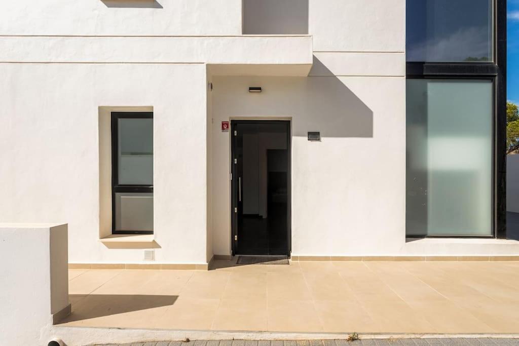 Villa In פינסטראט מראה חיצוני תמונה